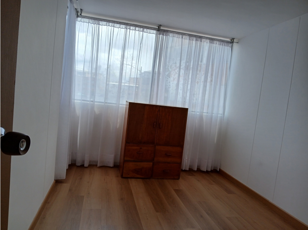 APARTAESTUDIO EN RENTA EN LA CABAÑA — foto 4