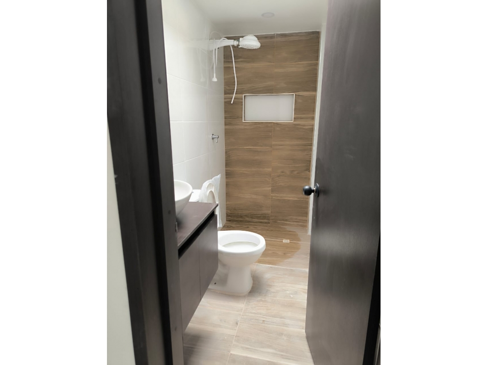 Se arrienda apartamento en Castilla, Kennedy. — foto 2