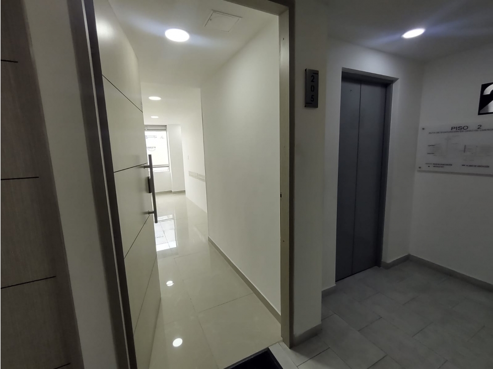 Se Vende - Alquila Oficina en La castellana, Bogotá. — foto 4