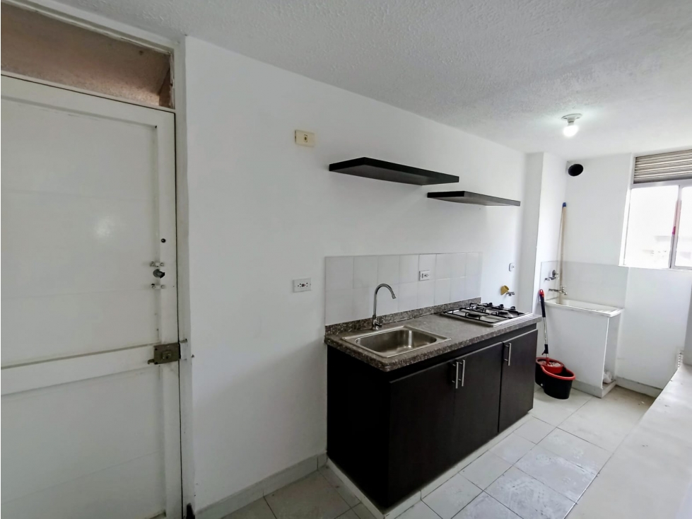 Se vende apartamento en CRJ Torrentes, Soacha.