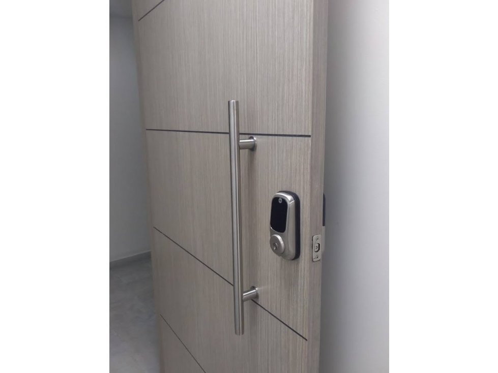 Se Vende - Alquila Oficina en La castellana, Bogotá. — foto 3