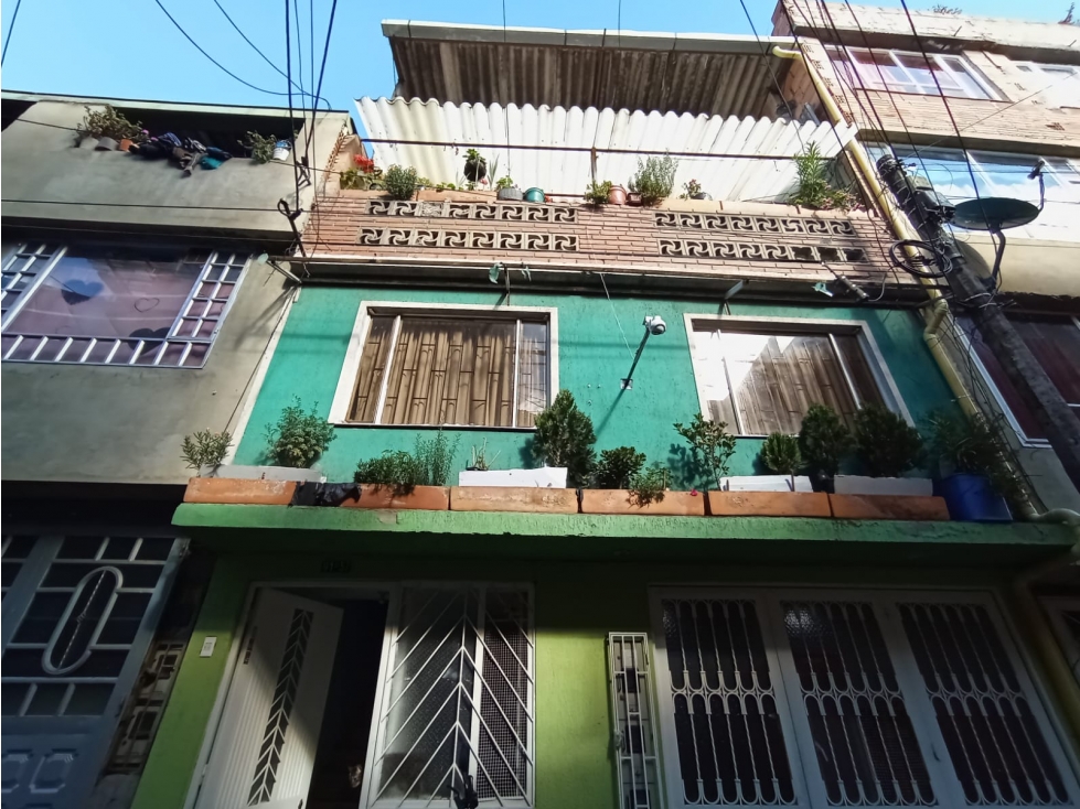 Se vende casa en Luis Carlos Galán, Bogotá. — foto 2