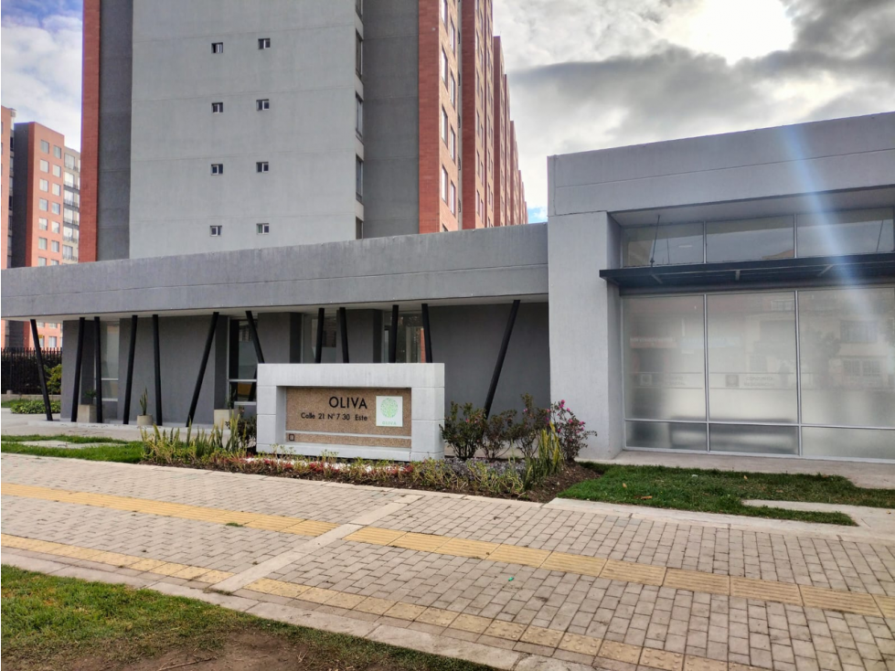 Se vende apartamento en Oliva, Madrid.