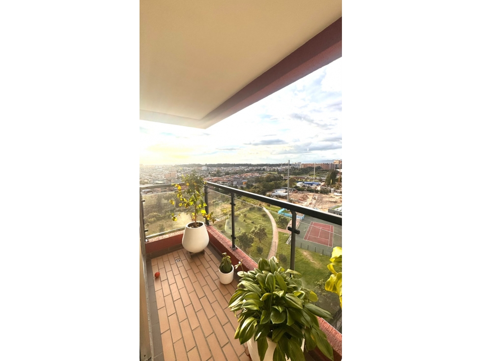 Se vende apartamento en Portoamericas, Kennedy.