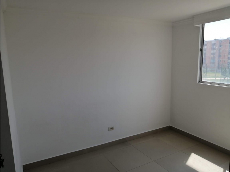 Se vende apartamento en CJR RESERVA DE CAMPO VERDE, Bosa. — foto 6
