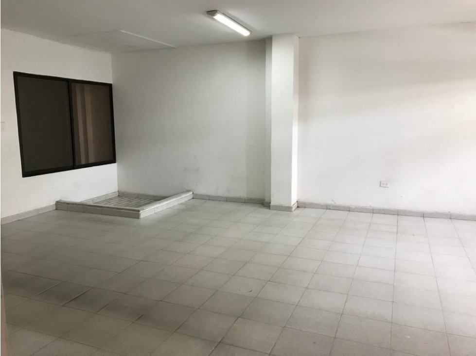 EDIFICIO DISPONIBLE EN ARRIENDO Y VENTA/MONTERIA - 2