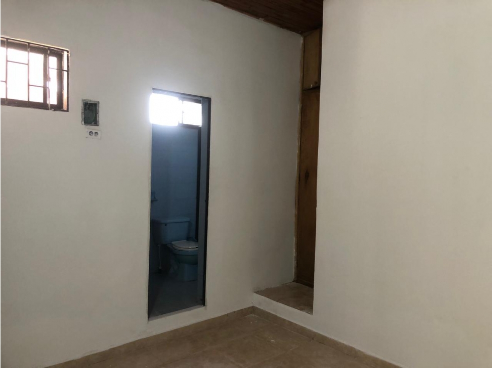 CASA DISPONIBLE EN ARRIENDO/VENTA EN EL CENTRO DE LA CIUDAD — foto 2