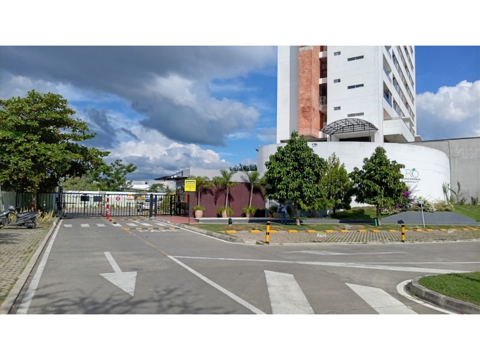 APARTAMENTO DISPONIBLE PARA VENTA Y ARRIENDO