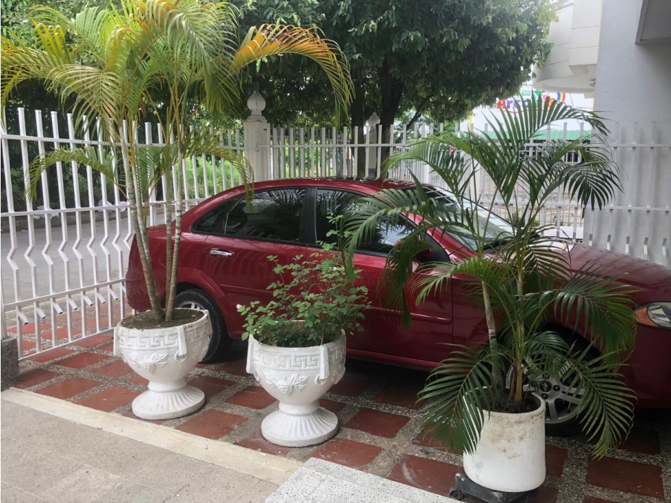 CASA EN VENTA BARRIO LA JULIA - 5