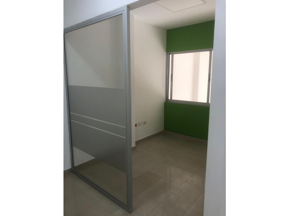LOCAL COMERCIAL DISPONIBLE PARA ARRIENDO - 3