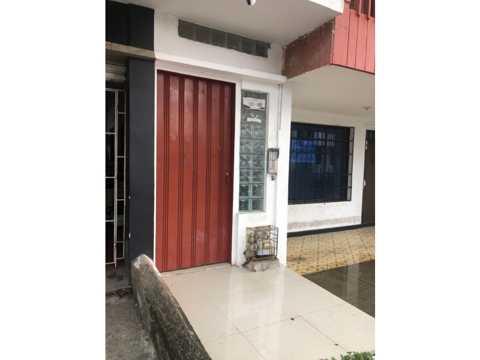 OFICINA DISPONIBLE PARA ARRIENDO BARRIO LA JULIA - 2
