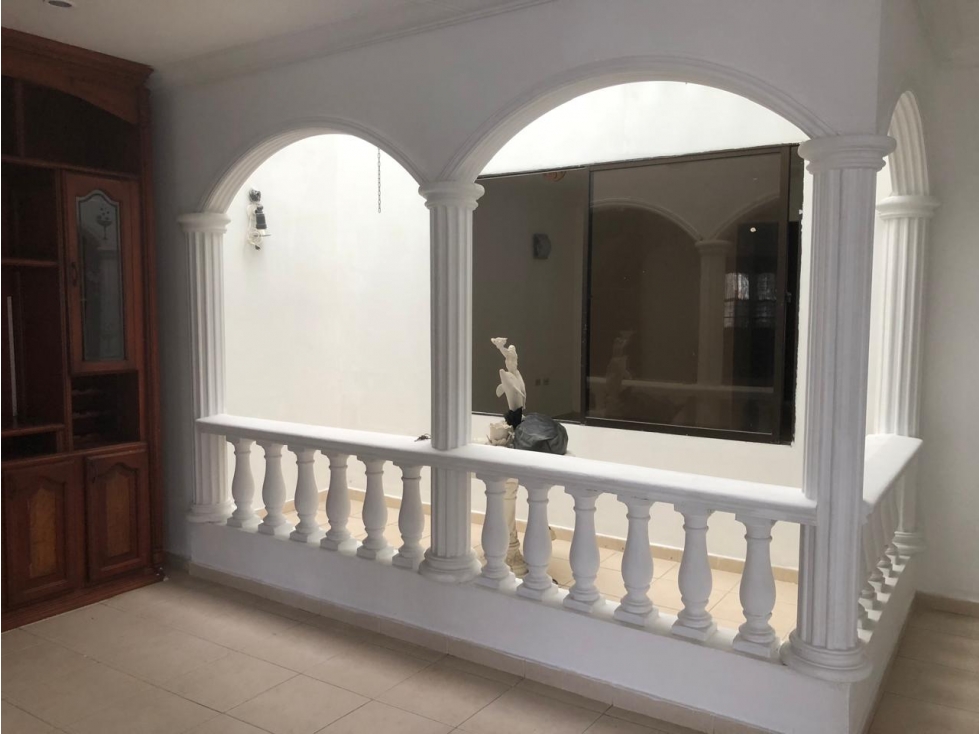 CASA DISPONIBLE PARA ARRIENDO BARRIO LA CASTELLANA — foto 5