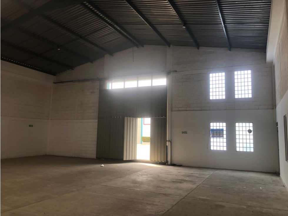 BODEGA DISPONIBLE EN ARRIENDO/EL TRIUNFO MONTERIA - 5