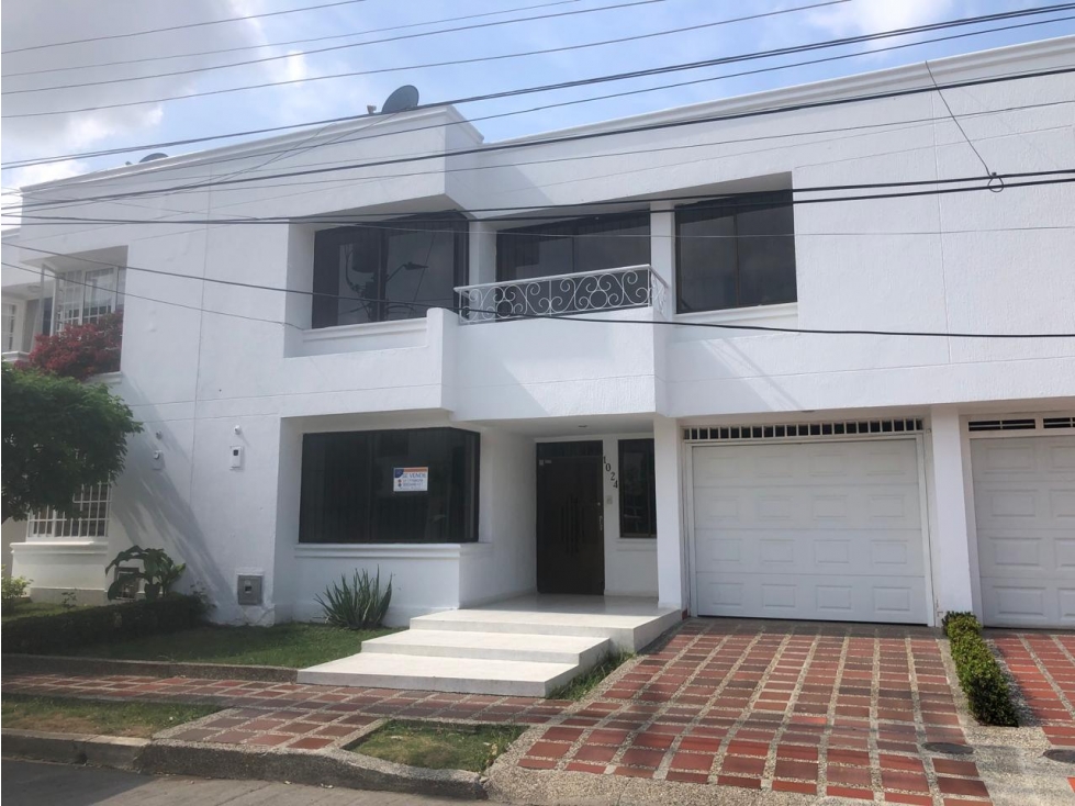 CASA DISPONIBLE PARA VENTA BARRIO LA CASTELLANA