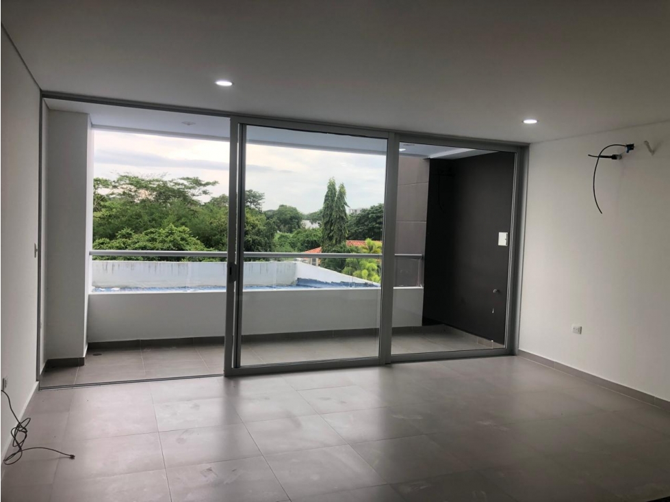 APARTAMENTO DISPONIBLE EN VENTA BARRIO SEVILLA — foto 2