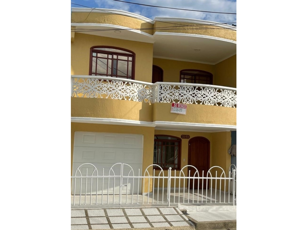 CASA DISPONIBLE EN VENTA
