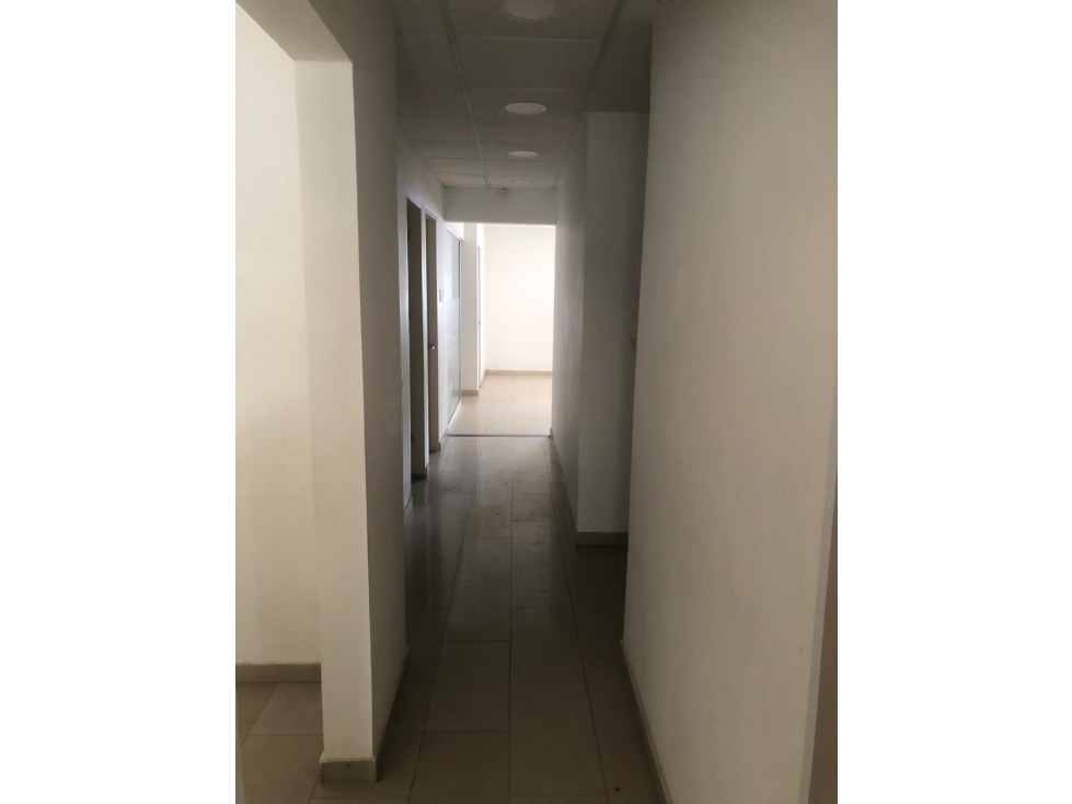 LOCAL COMERCIAL DISPONIBLE PARA ARRIENDO - 5