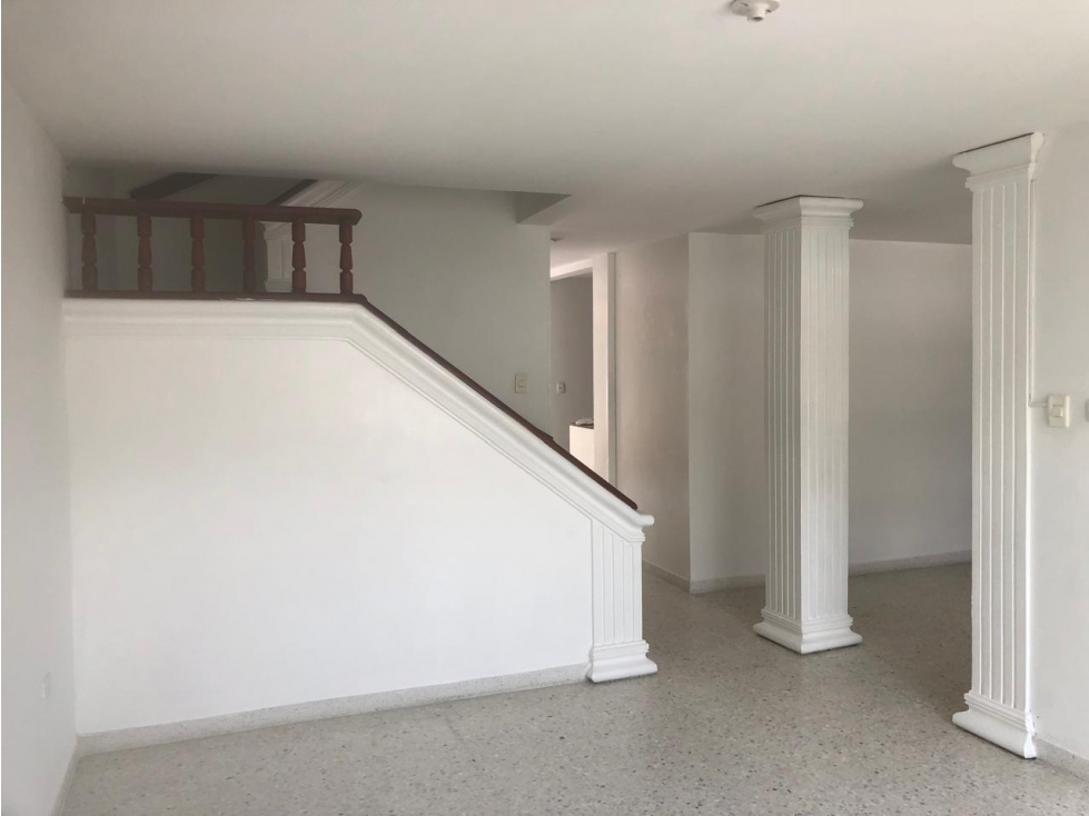 CASA DISPONIBLE PARA VENTA BARRIO LA CASTELLANA — foto 5