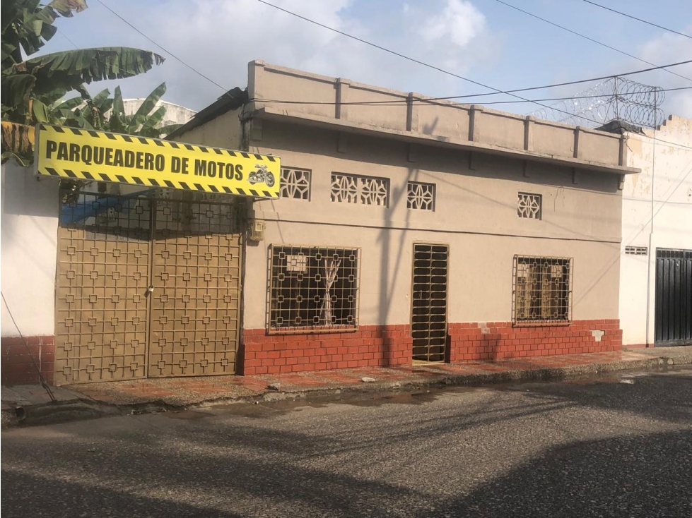 CASA/LOTE DISPONIBLE PARA VENTA BARRIO CHUCHURUBI