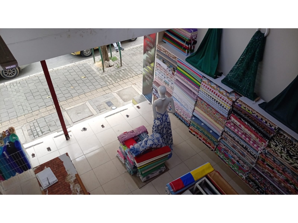 LOCAL DISPONIBLE PARA VENTA EN EL CENTRO DE LA CIUDAD - 5