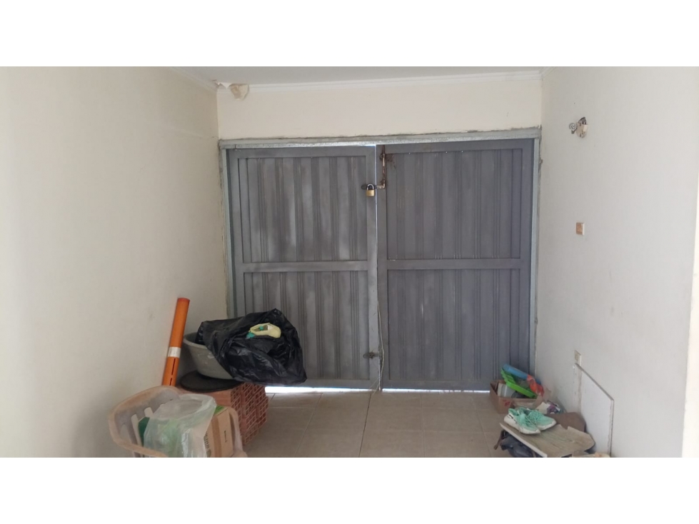 CASA DISPONIBLE PARA VENTA BARRIO VERSALLES — foto 2