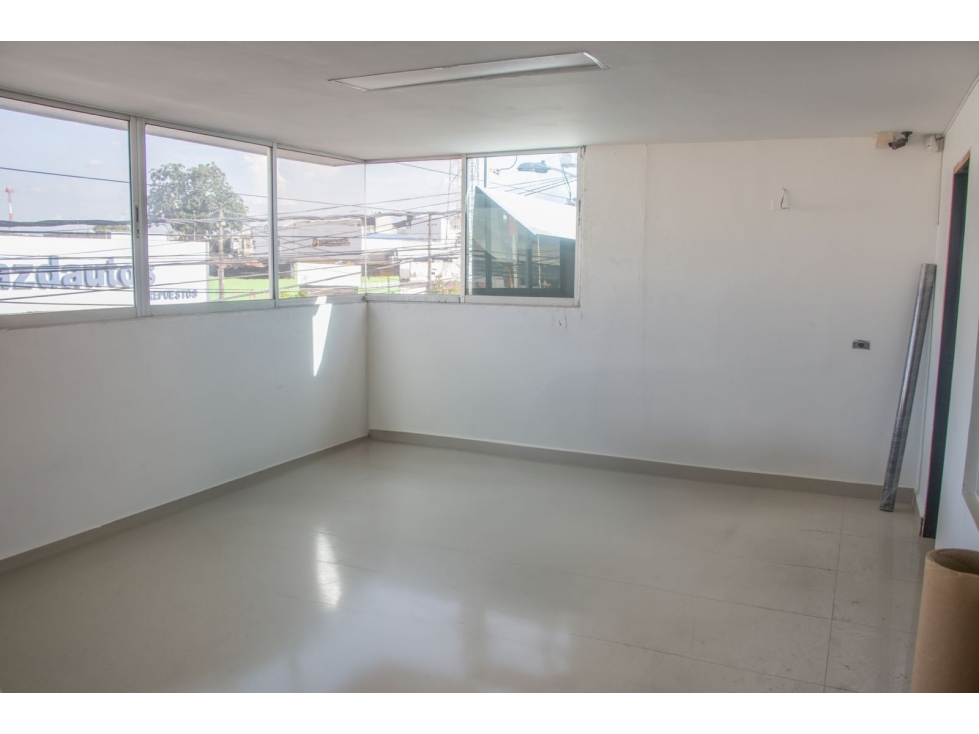 LOCAL COMERCIAL DISPONIBLE - 5