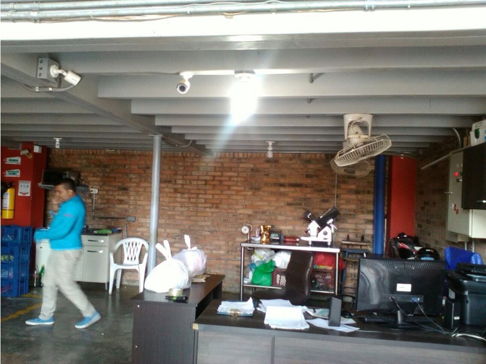 bodega y edificio - 4