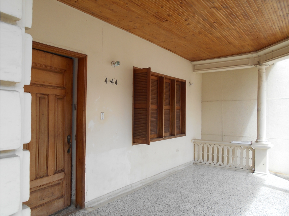 SE VENDE CASA EN EL CENTRO — foto 3