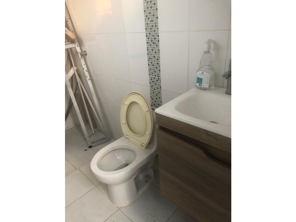 OFICINA DISPONIBLE PARA ARRIENDO BARRIO CENTRO - 3