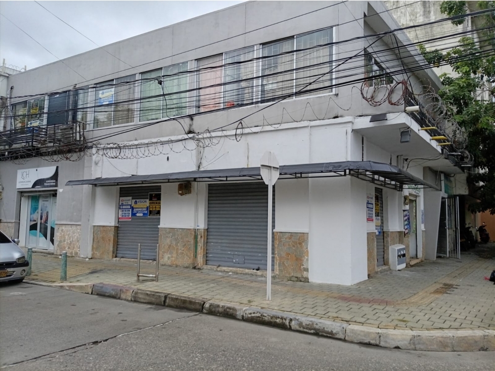 LOCAL DISPONIBLE PARA ARRIENDO EN EL CENTRO DE LA CIUDAD - 1