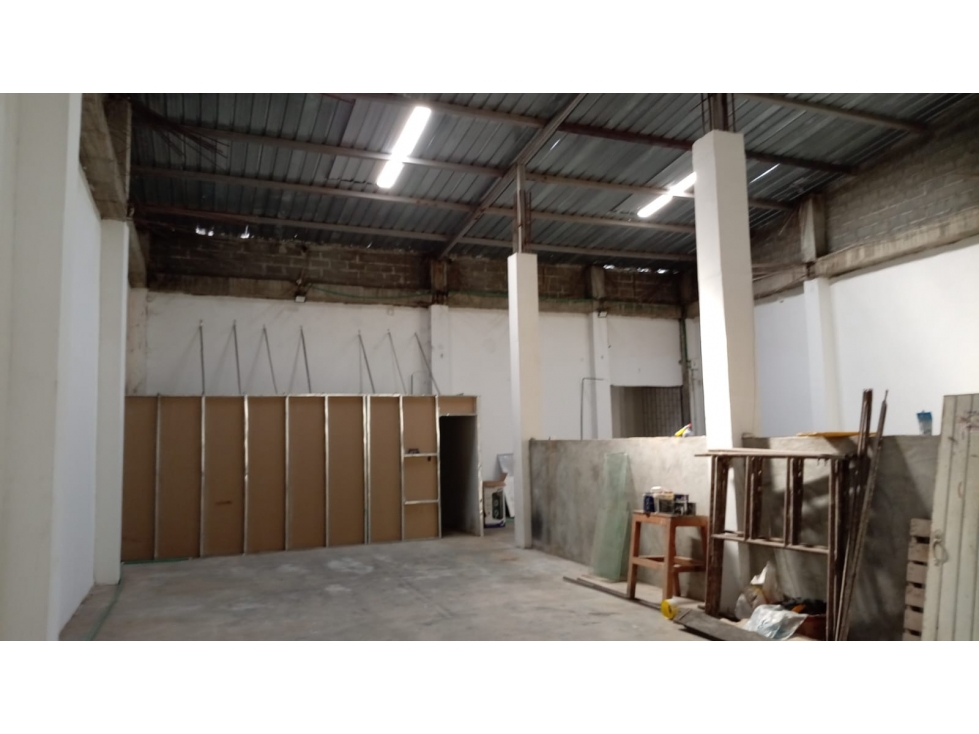 BODEGA DISPONIBLE PARA ARRIENDO - 3
