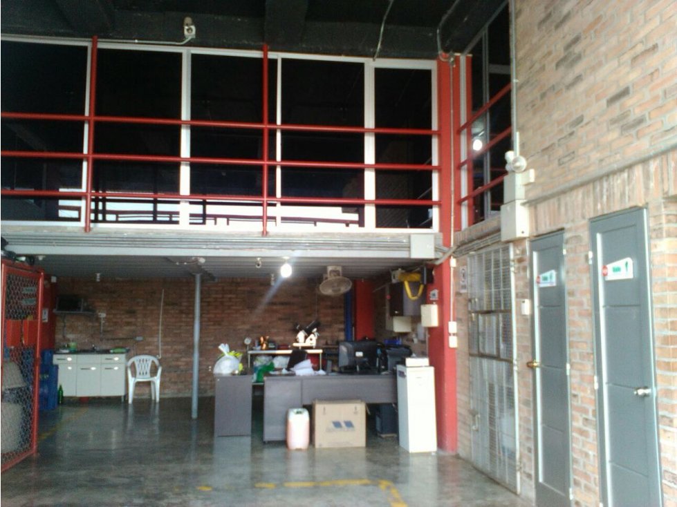 bodega y edificio - 5