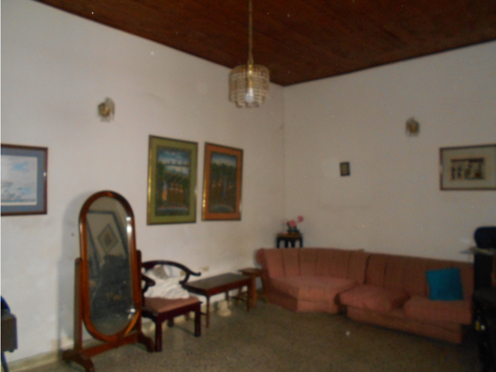 SE VENDE CASA EN EL CENTRO — foto 4