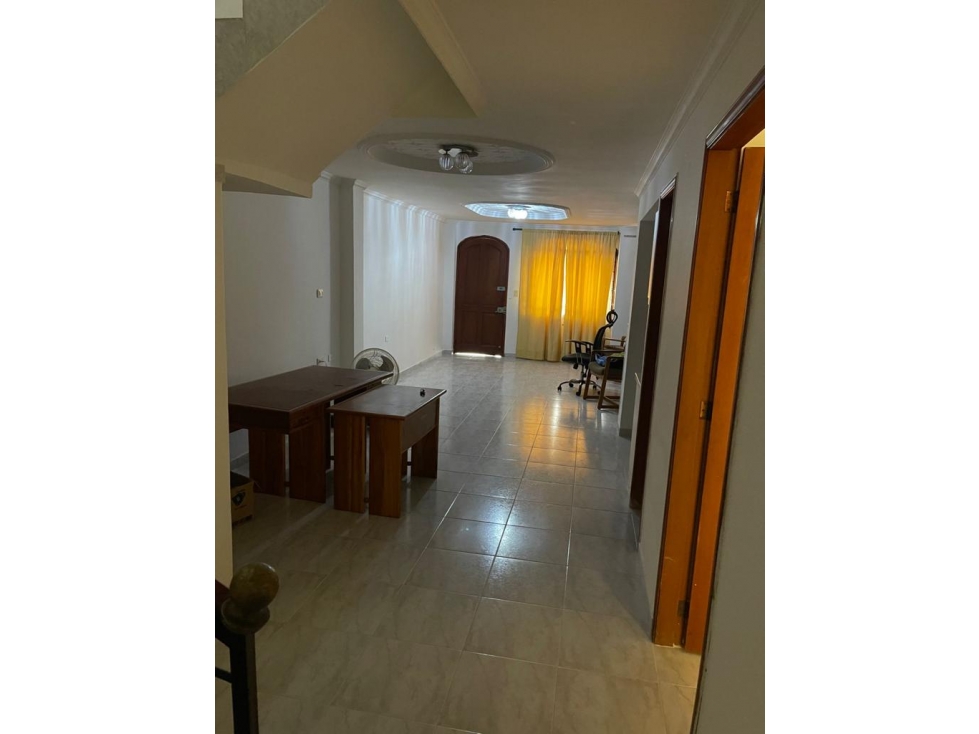 CASA DISPONIBLE EN VENTA — foto 2