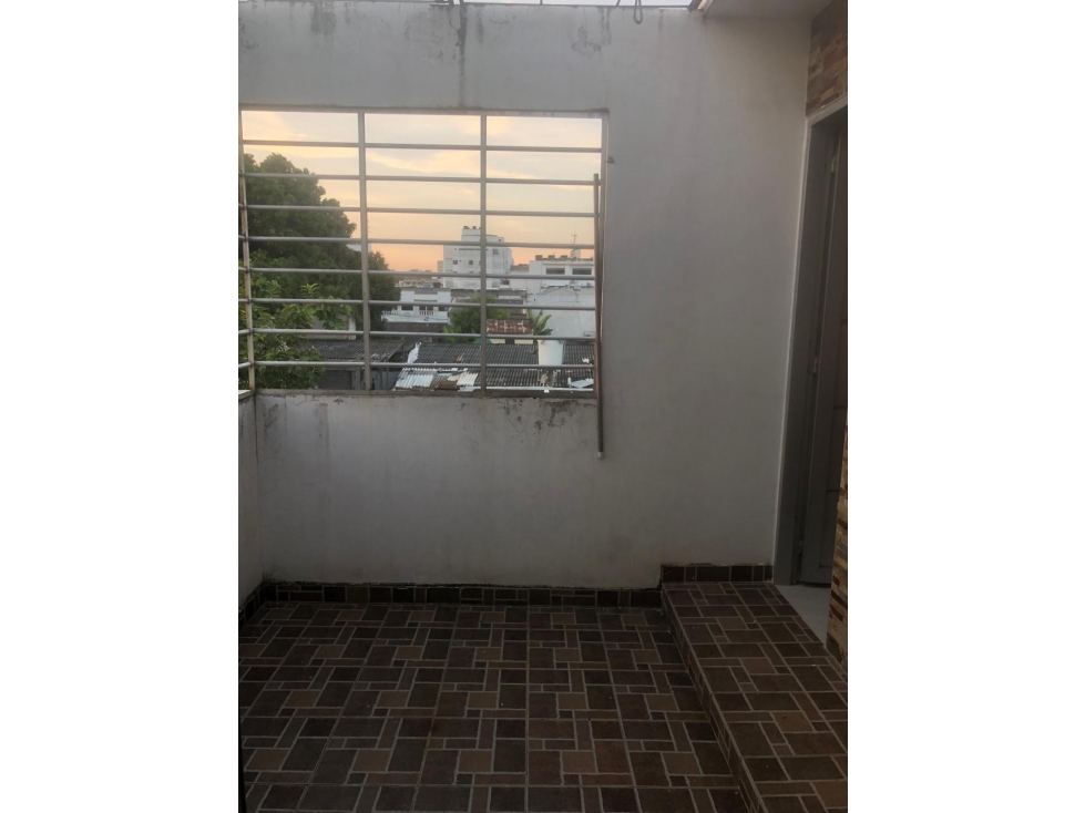 OFICINA DISPONIBLE PARA ARRIENDO BARRIO CENTRO - 4