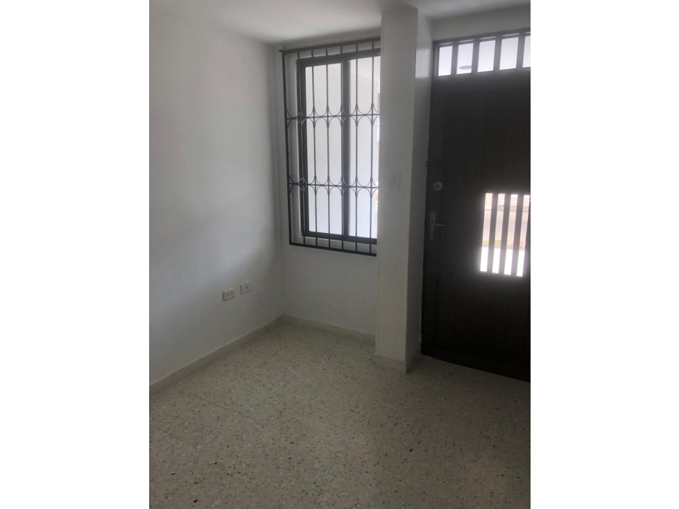 CASA DISPONIBLE PARA VENTA BARRIO LA CASTELLANA — foto 2