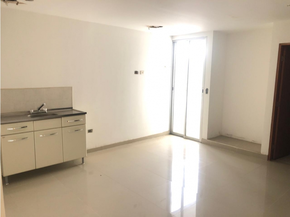 OFICINA DISPONIBLE PARA ARRIENDO BARRIO LA JULIA - 6