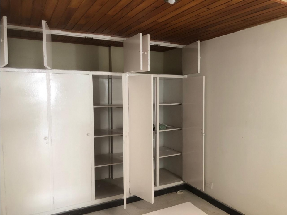 APARTAMENTO DISPONIBLE PARA ARRIENDO EN EL CENTRO DE LA CIUDAD — foto 5