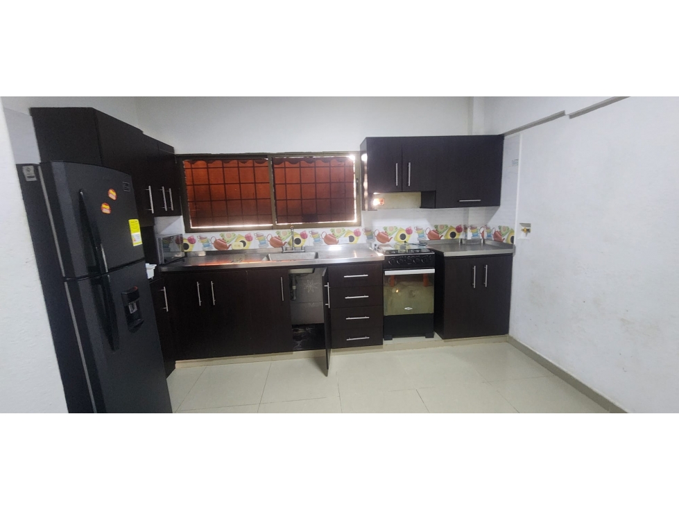 APARTAMENTO DISPONIBLE PARA ARRIENDO BARRIO LA CASTELLANA — foto 3