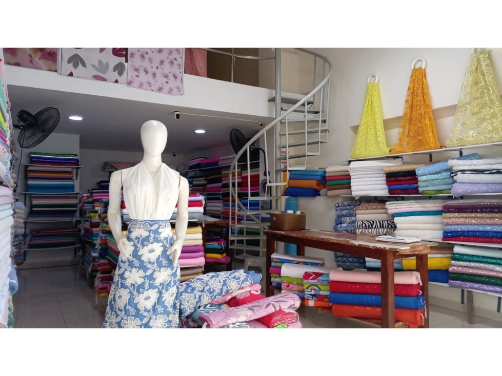 LOCAL DISPONIBLE PARA VENTA EN EL CENTRO DE LA CIUDAD - 3