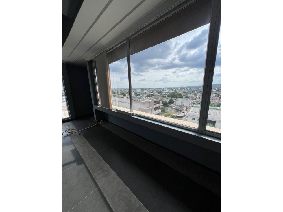 OFICINA DISPONIBLE PARA ARRIENDO CENTRO DE NEGOCIOS ALAMEDAS - 1