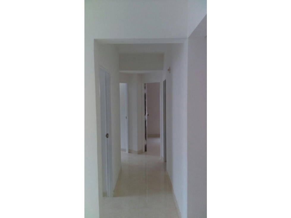 APARTAMENTO DISPONIBLE EN VENTA TORRES DE CARACOLI — foto 4