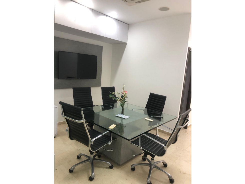 OFICINA DISPONIBLE PARA ARRIENDO CENTRO DE NEGOCIOS ALAMEDAS - 1