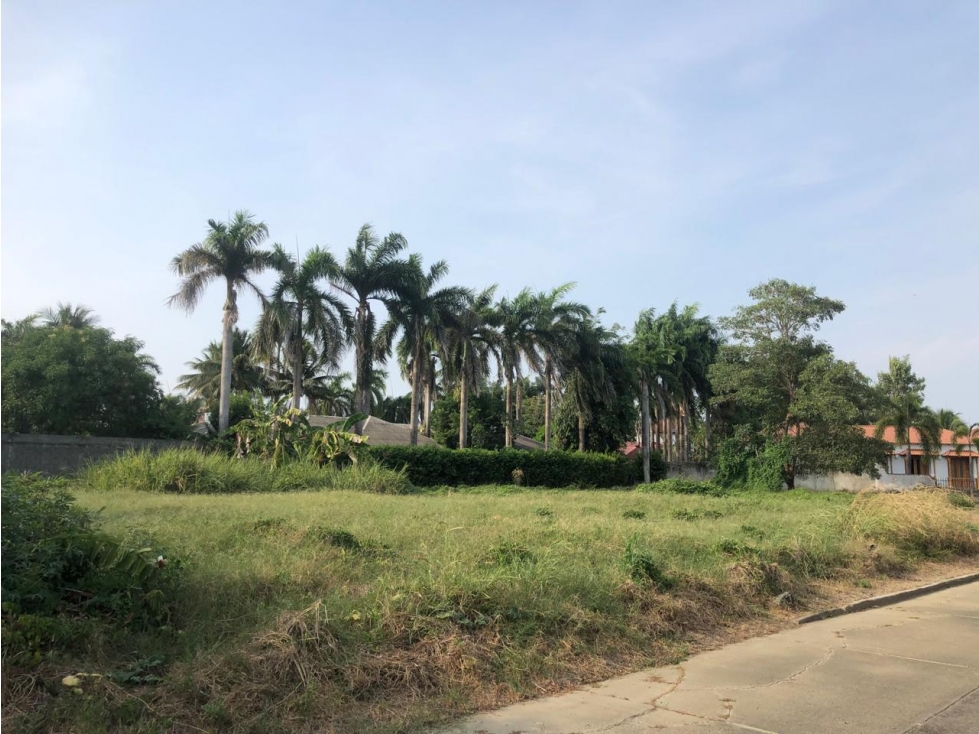LOTE EN VENTA/URB CANTABRIA - 6