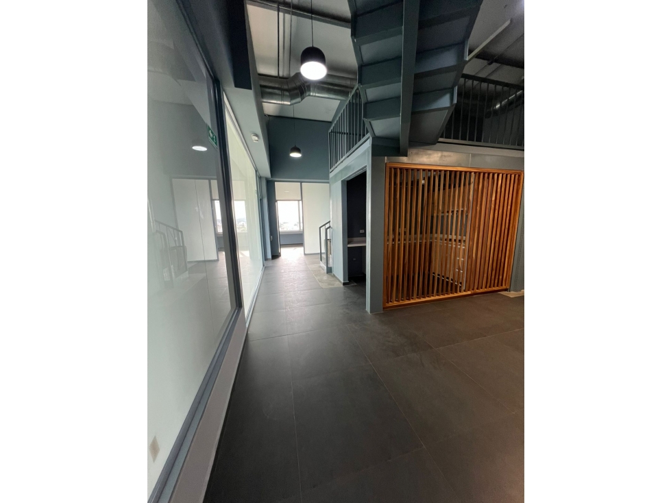 OFICINA DISPONIBLE PARA ARRIENDO CENTRO DE NEGOCIOS ALAMEDAS - 5