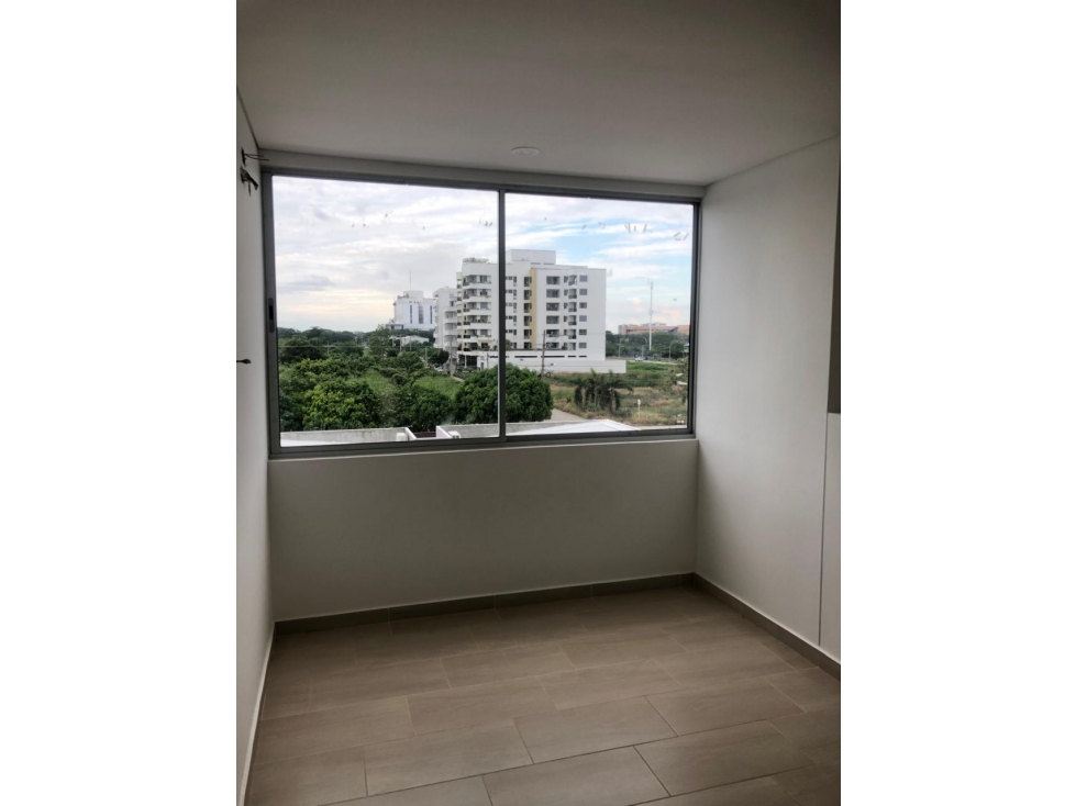 APARTAMENTO DISPONIBLE EN VENTA BARRIO SEVILLA — foto 3
