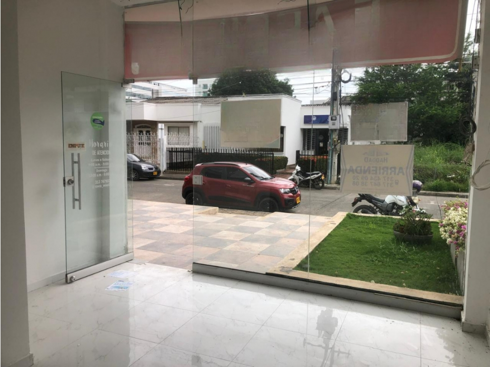 LOCAL DISPONIBLE PARA ARRIENDO EN EL NORTE DE LA CIUDAD — foto 4
