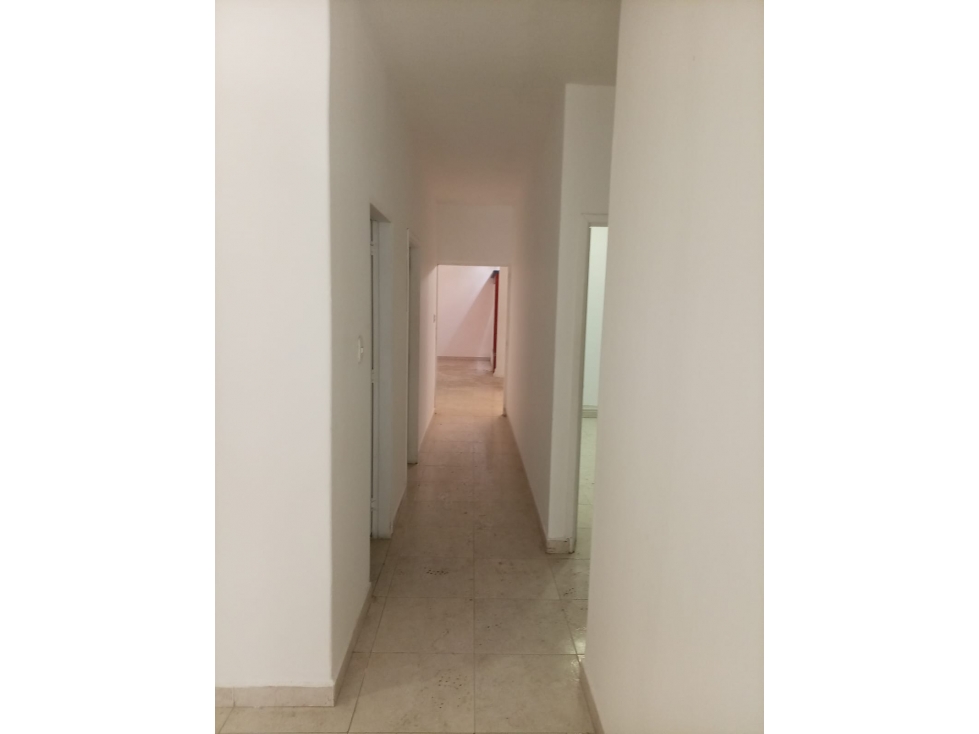 CASA COMERCIAL DISPONIBLE PARA ARRIENDO, EXCELENTE UBICACIÓN — foto 5