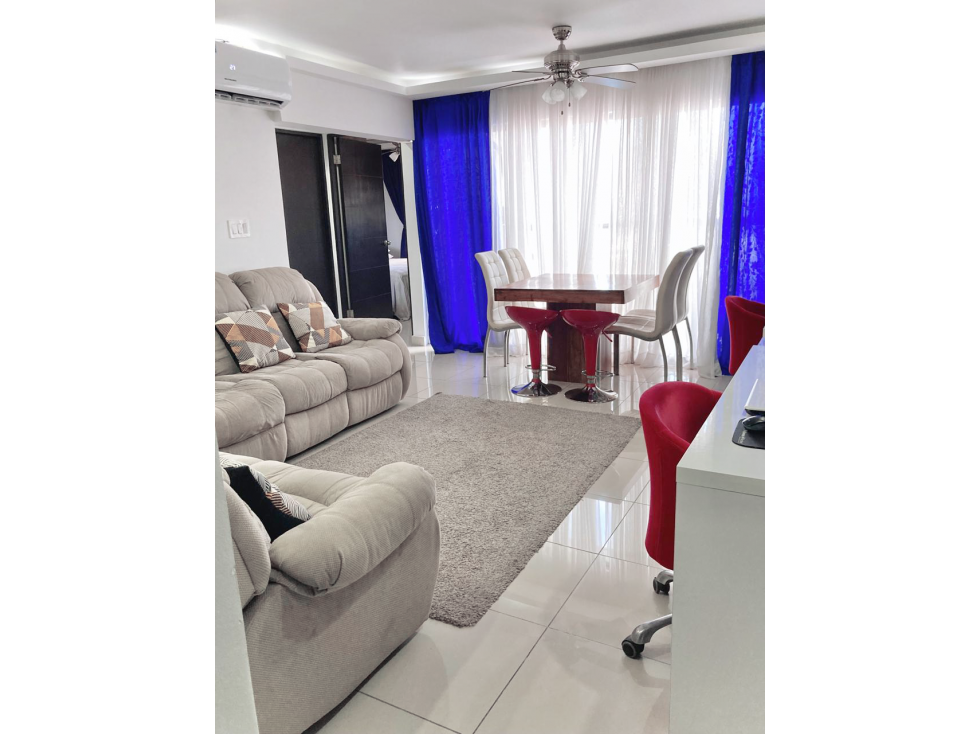 Venta de apartamento Amoblado, PH Centennial, Parque Lefevre