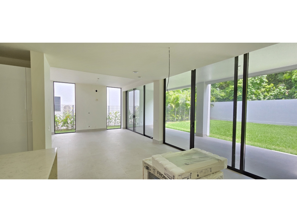 Casa en Venta Nueva 4 Rec Lote Premium en PH Explora, Panamá Pacífico